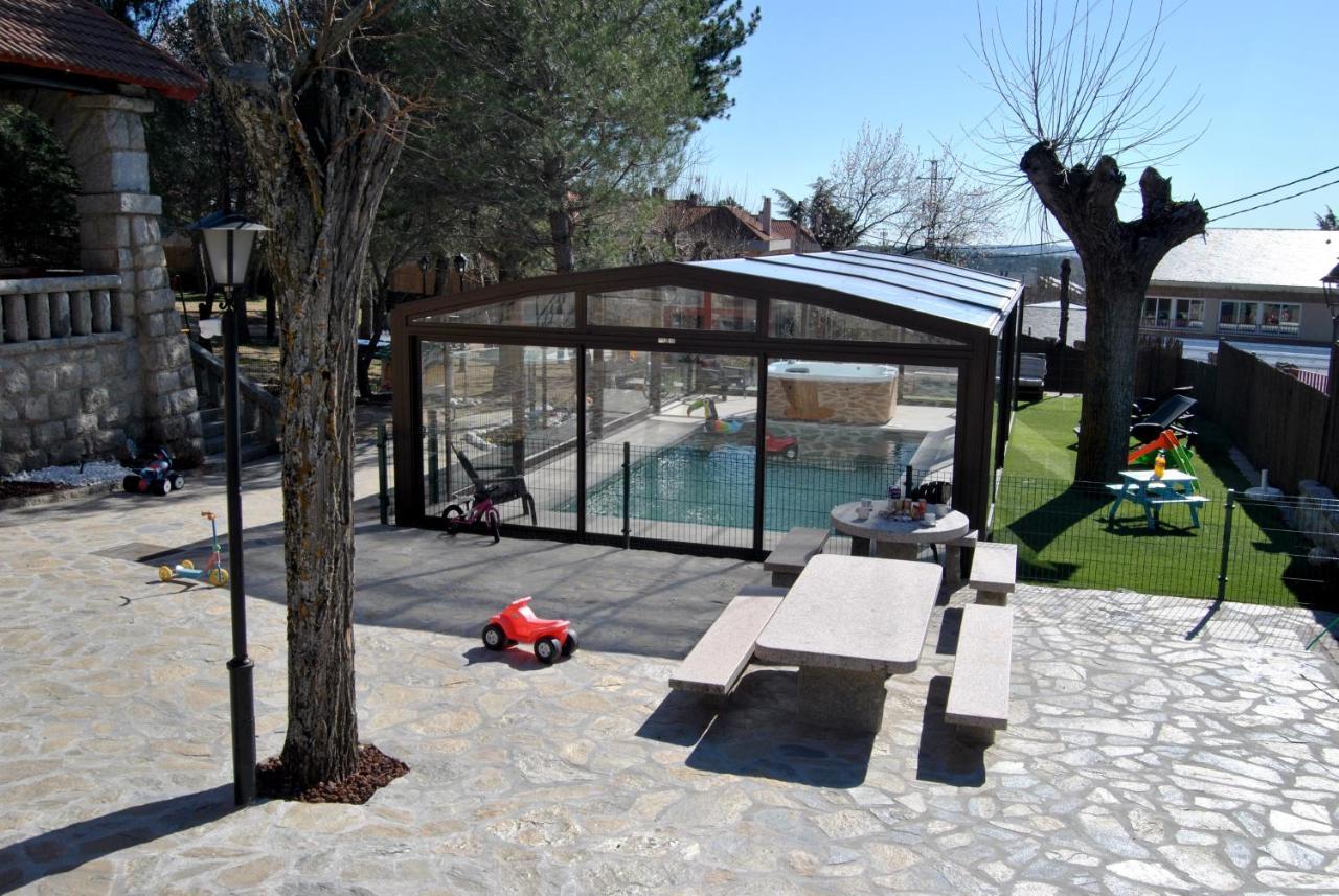 Casa Rural Mansion Adela Con Piscina Y Jacuzzi Collado Mediano Exterior photo